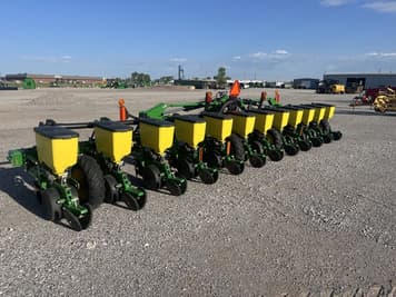 Main image John Deere 1725