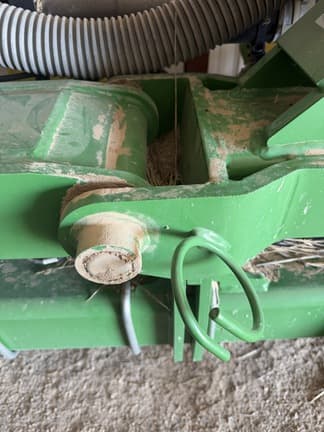 Image of John Deere 1725 equipment image 1