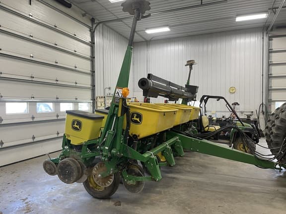 Image of John Deere 1755 equipment image 3