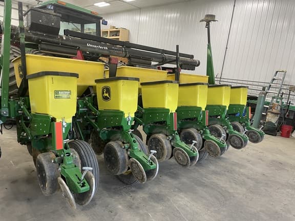 Image of John Deere 1755 equipment image 2