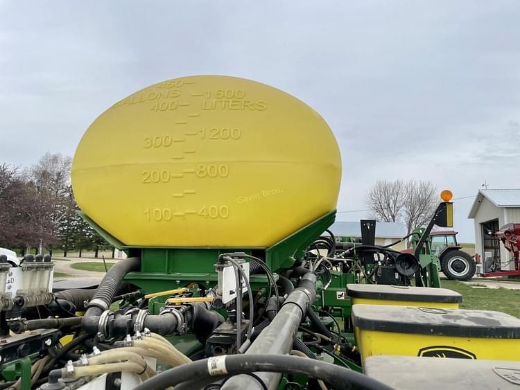 Main image John Deere 1775NT 13