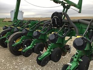 Main image John Deere 1775 24