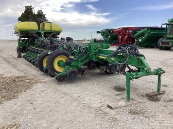 Main image John Deere 1775