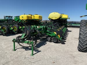 2016 John Deere 1775 Image