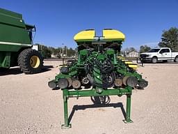 Image of John Deere 1775 equipment image 1