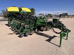 Image of John Deere 1775 equipment image 3