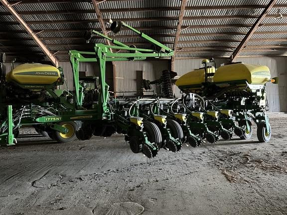 Image of John Deere 1775 Primary image