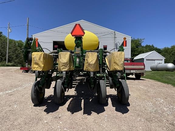 Image of John Deere 1775 equipment image 3