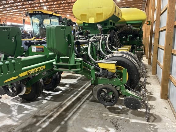 Image of John Deere 1775 Primary image