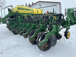 Main image John Deere 1775 1