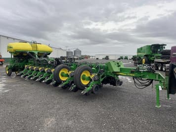 Main image John Deere 1775