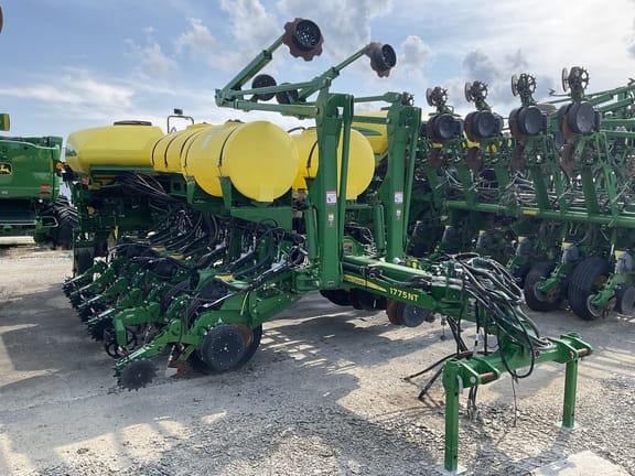 Main image John Deere 1775