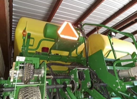 Image of John Deere 1795 equipment image 2