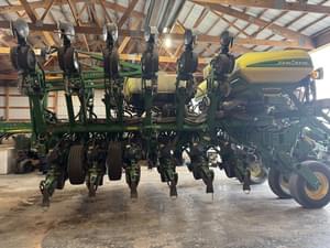 2016 John Deere 1795 Image