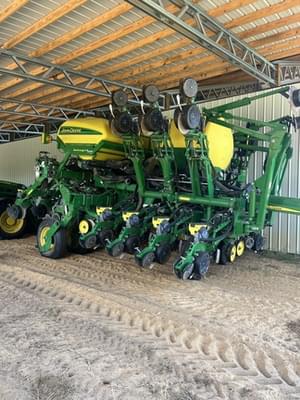 2016 John Deere 1795 Image