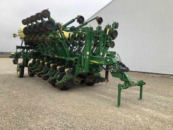 2016 John Deere 1795 Image