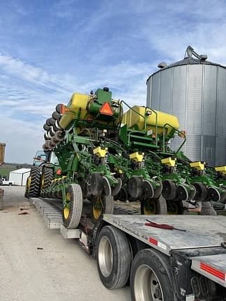 Thumbnail image John Deere 1795 4