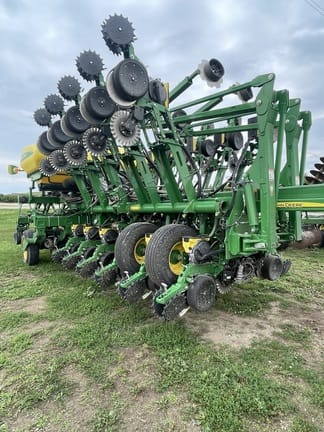 Main image John Deere 1795