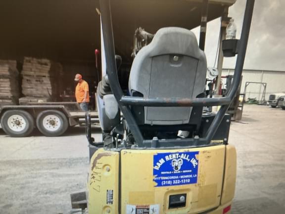 Image of John Deere 17G equipment image 3