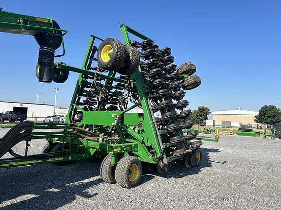 Image of John Deere 1890 equipment image 3