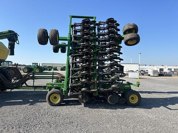 Image of John Deere 1890 equipment image 4