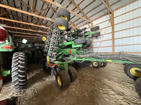 Image of John Deere 1890 equipment image 3