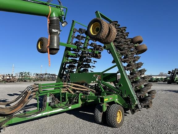 Image of John Deere 1890 equipment image 3