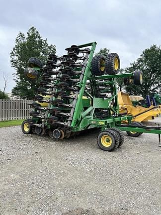 Image of John Deere 1990 equipment image 3