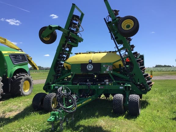 2016 John Deere 1990 Equipment Image0