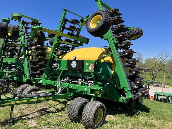 Image of John Deere 1990 equipment image 2