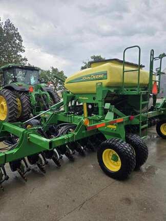 Image of John Deere 1990 equipment image 2