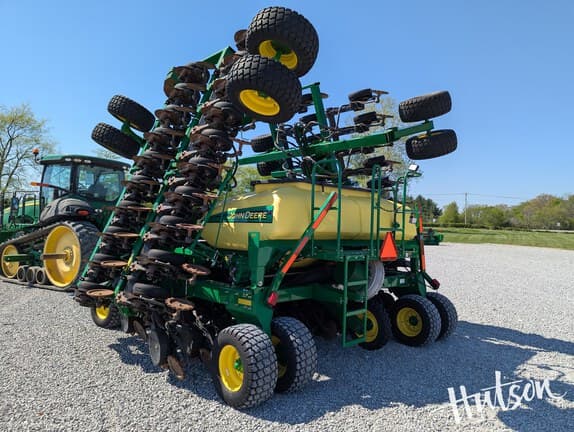 Image of John Deere 1990 equipment image 1