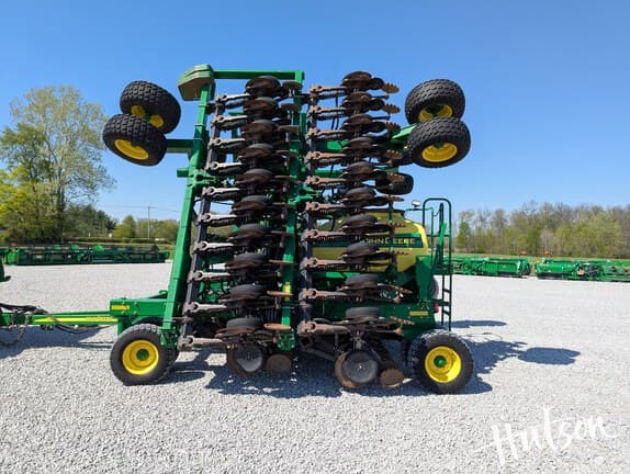 Image of John Deere 1990 equipment image 4