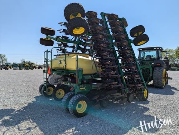 Image of John Deere 1990 equipment image 2