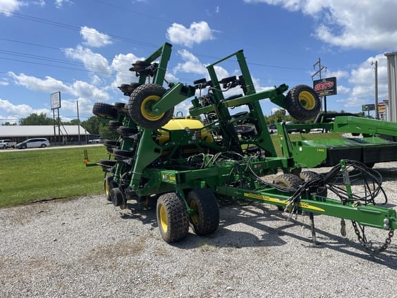2016 John Deere 1990 Equipment Image0