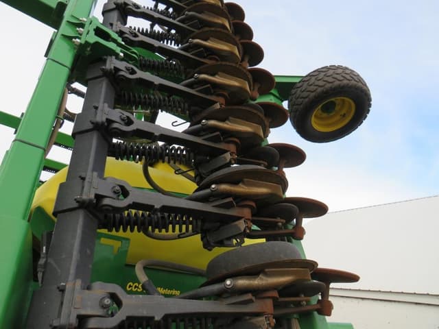 Image of John Deere 1990 equipment image 3