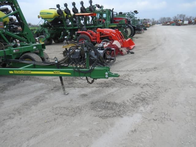 Image of John Deere 1990 equipment image 1
