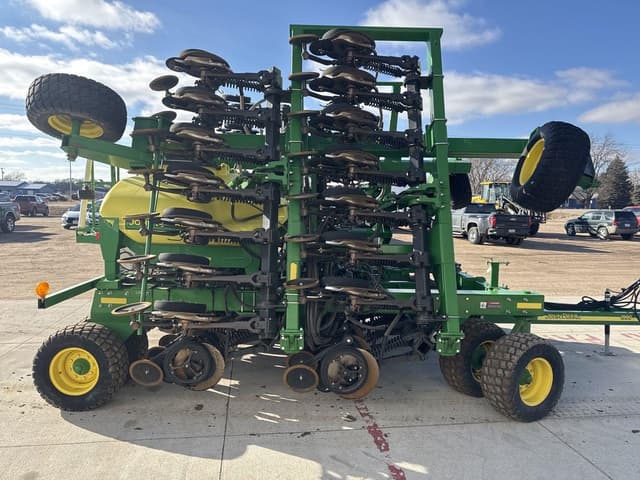 Image of John Deere 1990 equipment image 2