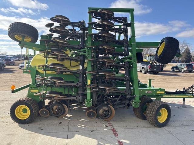 Image of John Deere 1990 equipment image 2