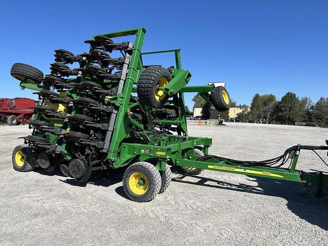 Image of John Deere 1990 equipment image 1