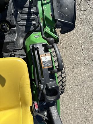 Image of John Deere 2025R equipment image 1