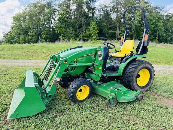 Image of John Deere 2032R equipment image 4