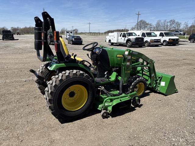Image of John Deere 2032R equipment image 3