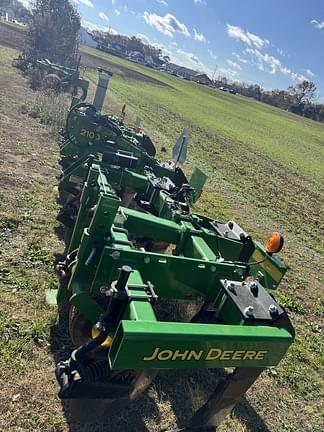 Image of John Deere 2100 equipment image 4