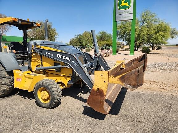 Image of John Deere 210L EP equipment image 4