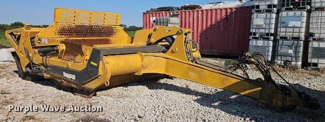 Image of John Deere 2112DC equipment image 1