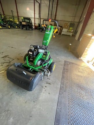 2016 John Deere 220 E-Cut Equipment Image0