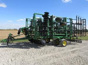 2016 John Deere 2310 Image