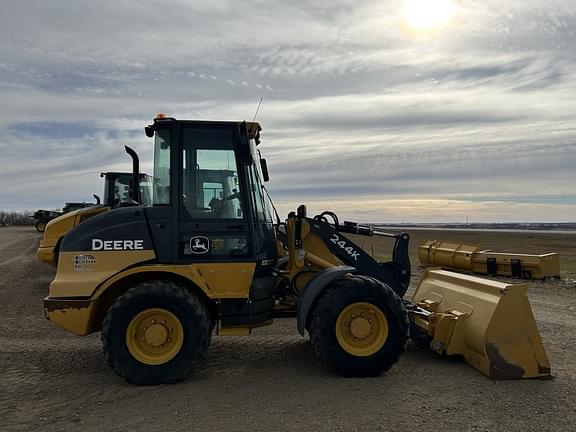 Image of John Deere 244K equipment image 2