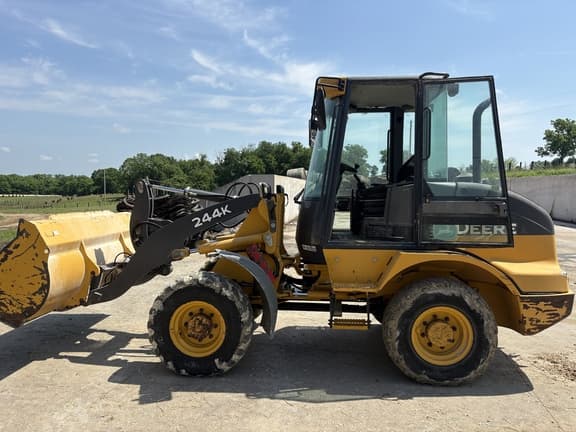 Image of John Deere 244K equipment image 3